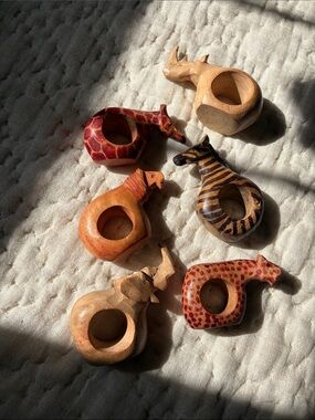 Set of 6 Hand-carved wooden African Safari Animal napkin Rings